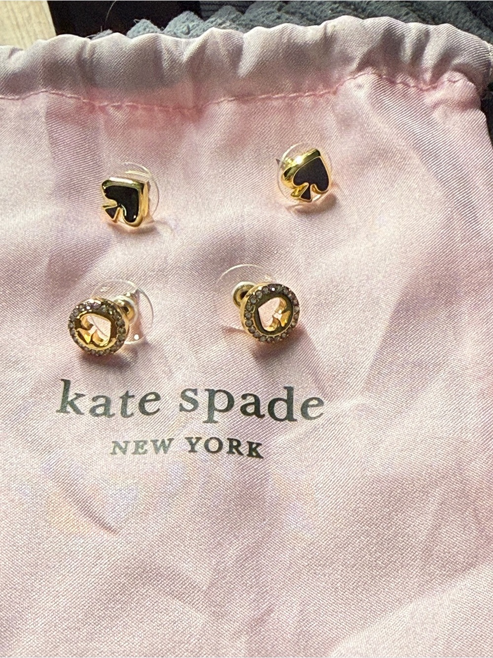 kate spade Kids Gold and Black Spade & Crystal Round Stud Earring Set